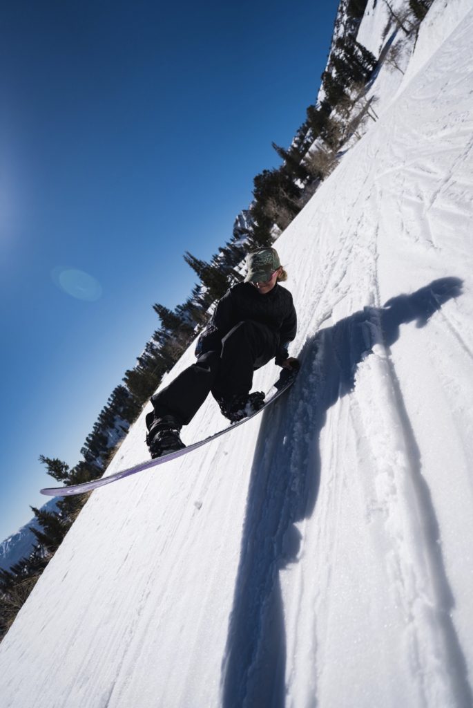 layback on the Never Summer Women's Proto Type 3